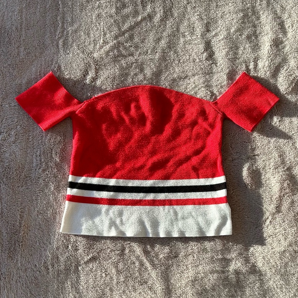 Red crop top